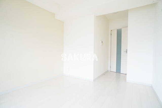 居室・リビング　開放感のあるゆったりとしたお部屋です♪