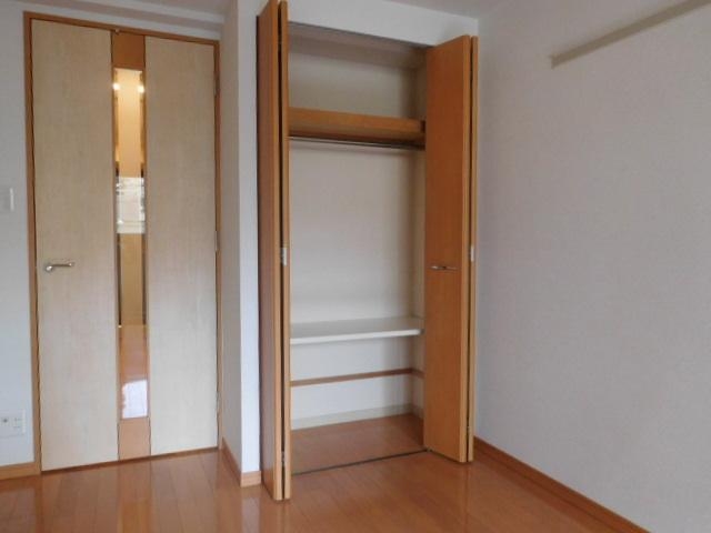 収納　奥行きのある収納です。