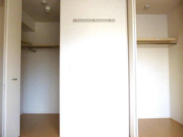 収納　ウォークインクローゼット