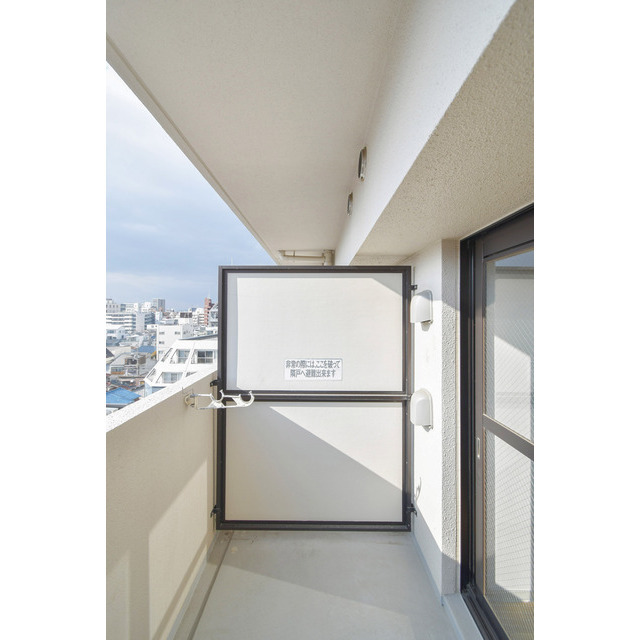 バルコニー　広々としたバルコニーです