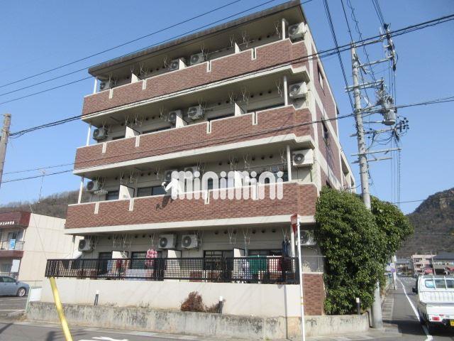 建物外観　重厚感のある４階建てマンション