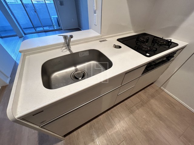 キッチン　リフレ天満橋　システムキッチン