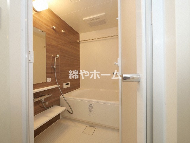 バス・シャワールーム　きれいなお風呂です