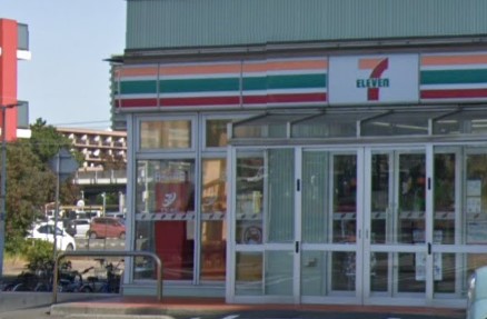 コンビニ　セブンイレブン 千葉中央港1丁目店（コンビニ）まで349m