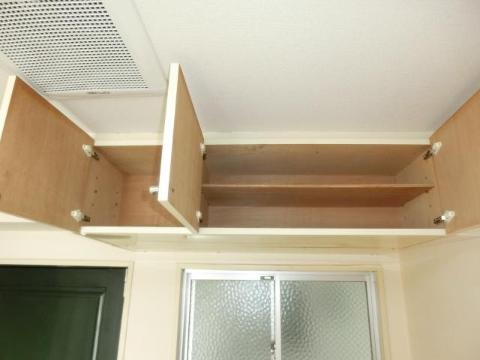 収納　キッチン上部収納
