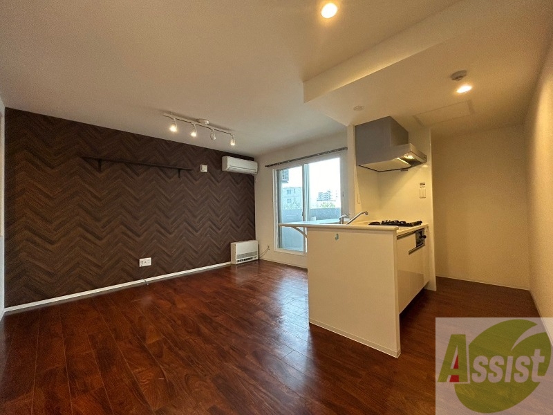 居室・リビング　広くてキレイなお部屋が広がっていて、充実した生活が送れそう。