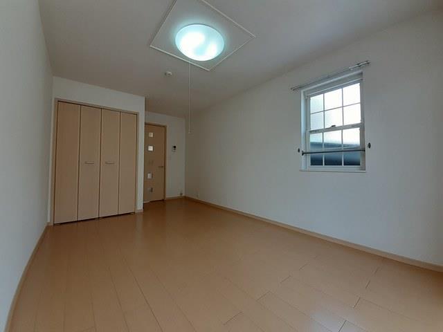 その他部屋・スペース　クローゼット付きなのでお部屋をすっきりと使えます♪