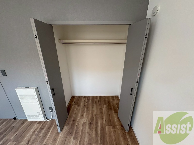 収納　洋室にはクローゼットがあるのですっきり片付きそうです。