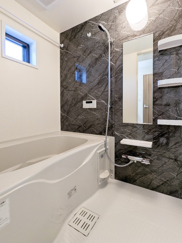 バス・シャワールーム　図面と現状に相違がある場合には現状を優先