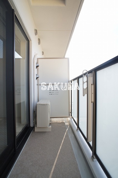 バルコニー　便利で嬉しいバルコニー付きです♪