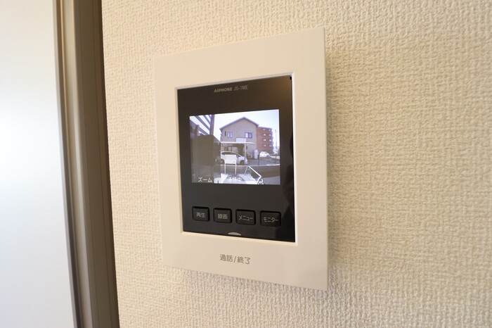 セキュリティ　TVインターホンで来た人が分かり安心！