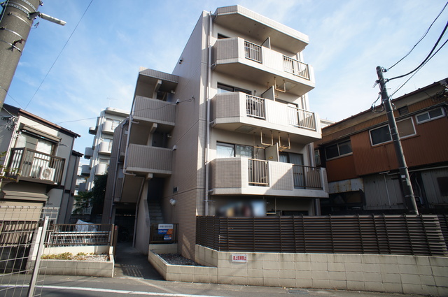 建物外観　丈夫で安心の鉄筋コンクリート造マンションです☆