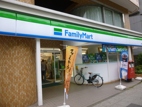 コンビニ　ファミリーマート　阪東橋東口店（コンビニ）まで404m