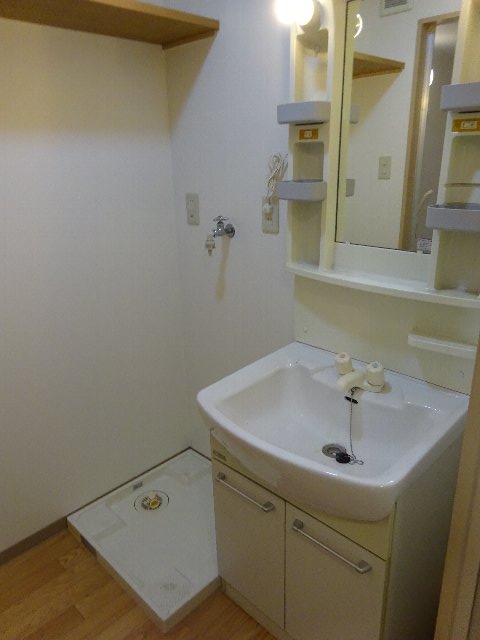 洗面設備　同仕様