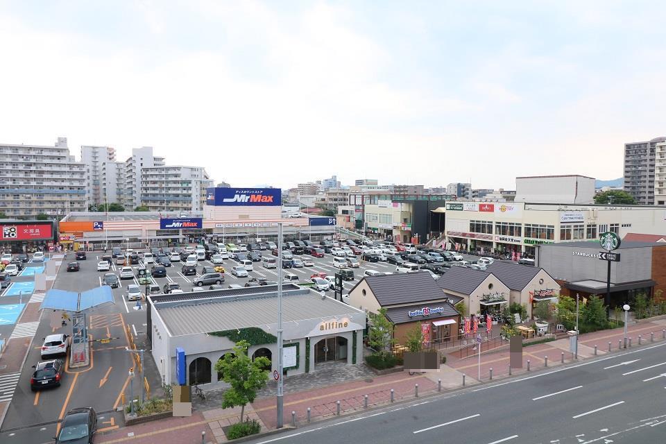 ショッピングセンター　ウエストコート姪浜（ショッピングセンター）まで1307m