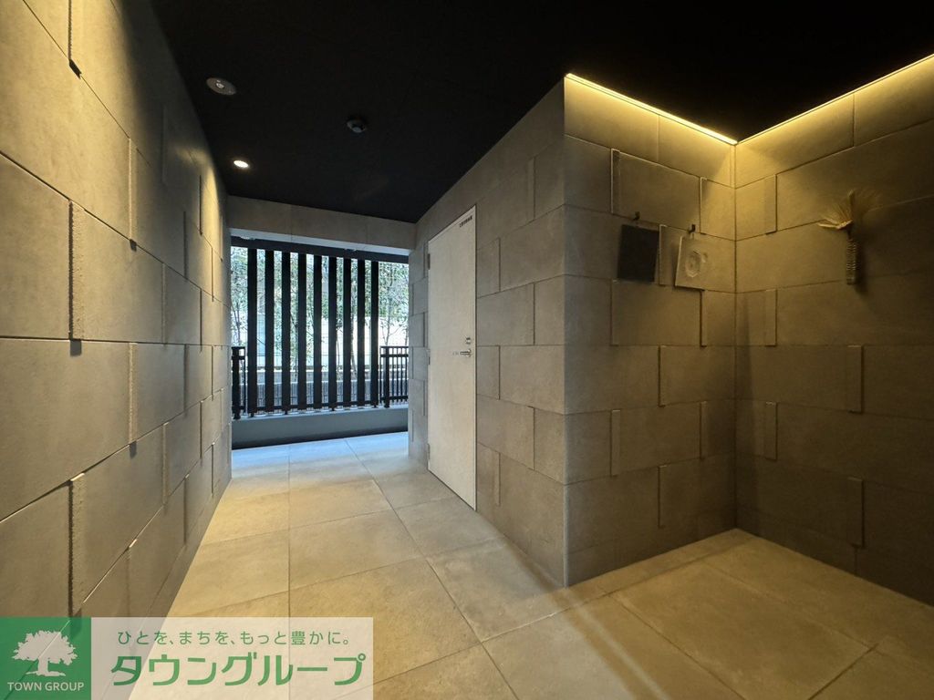 エントランス　エントランス