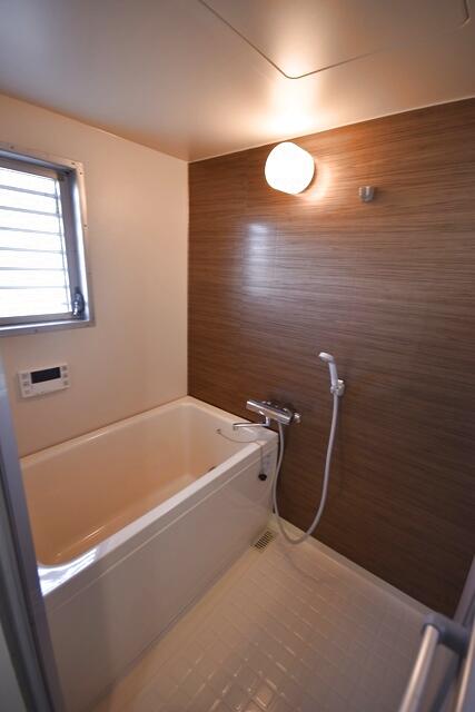 バス・シャワールーム　＊参考写真＊