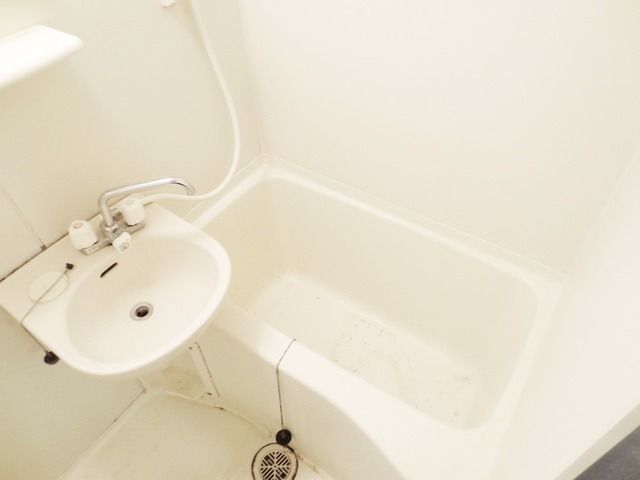 バス・シャワールーム　★バストイレ別★