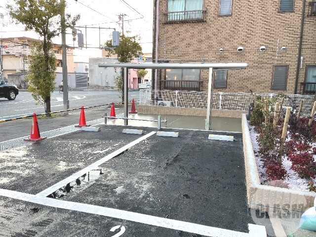 駐車場　敷地内駐車場