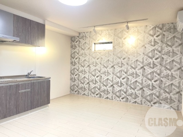 居室・リビング　アクセントクロスがオシャレ♪