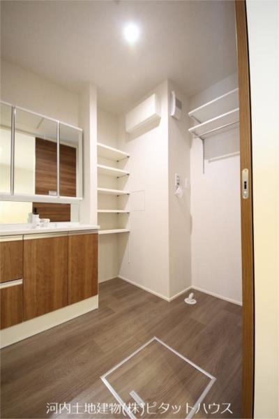 洗面設備　洗面所