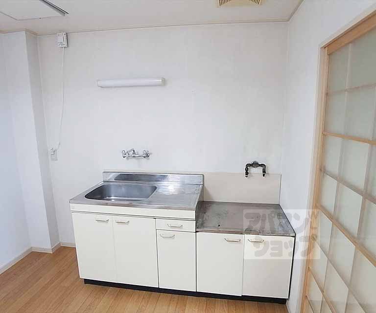 キッチン　二口コンロ設置可