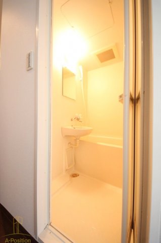 洗面設備　リーガル天神橋