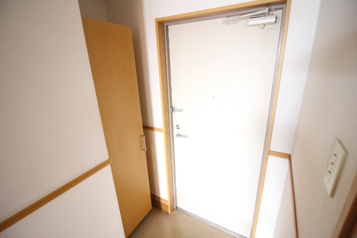 玄関　玄関です♪シューズボックスついてます♪