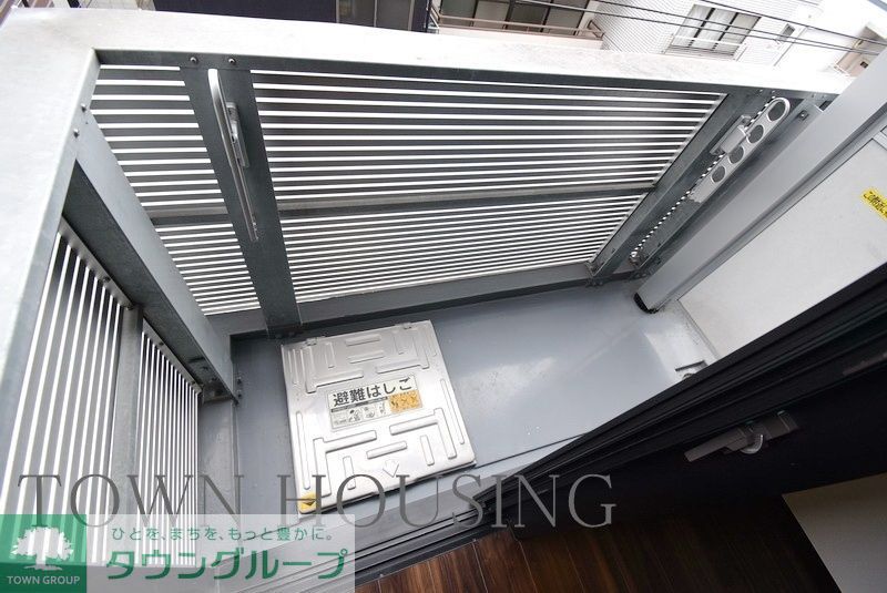 バルコニー　お問合せは(株)タウンハウジングレジデンス事業部【03-…