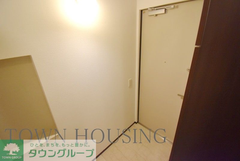 玄関　お問合せは(株)タウンハウジングレジデンス事業部【03-…