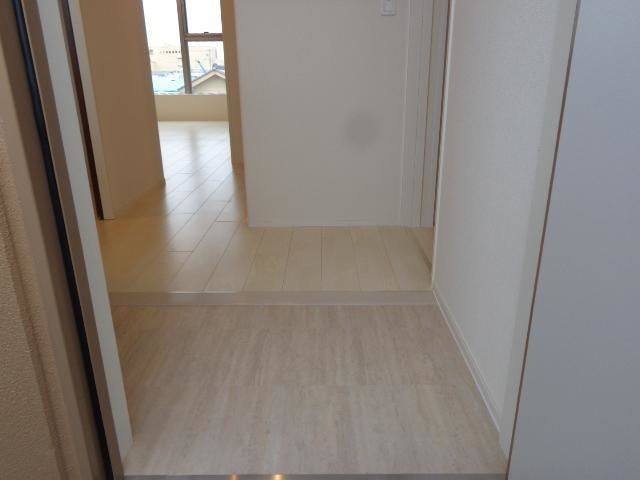 玄関　落ち着いた玄関です