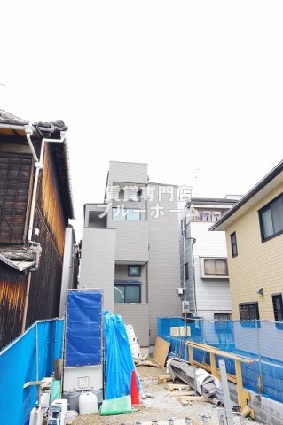 建物外観　木造2階建ての新築物件！