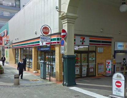 コンビニ　セブンイレブン長崎万屋町店（コンビニ）まで130m