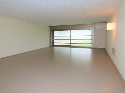 収納　ロフトには電気やコンセントもあります