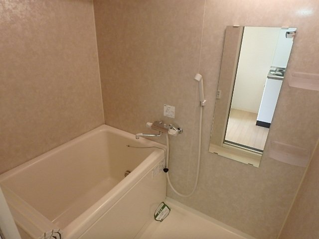 バス・シャワールーム　日々の暮らしに欠かせないお風呂です