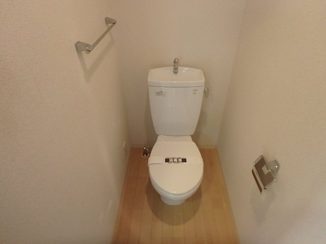 トイレ　コンパクトで使いやすいトイレです