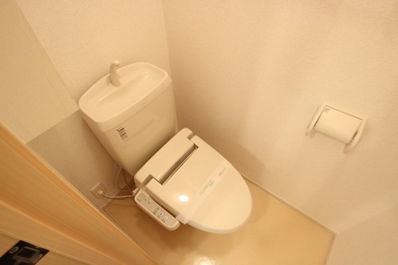 トイレ　※別部屋の写真です