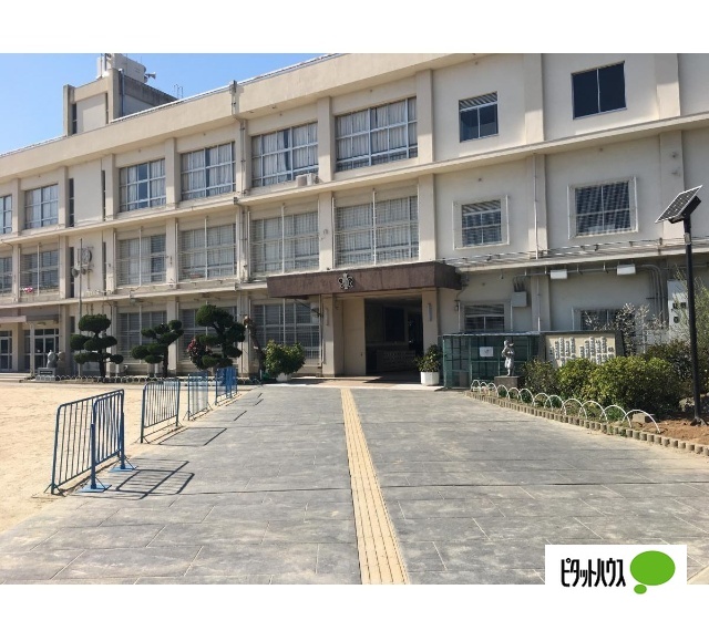 小学校　和歌山市立四箇郷小学校（小学校）まで1475m