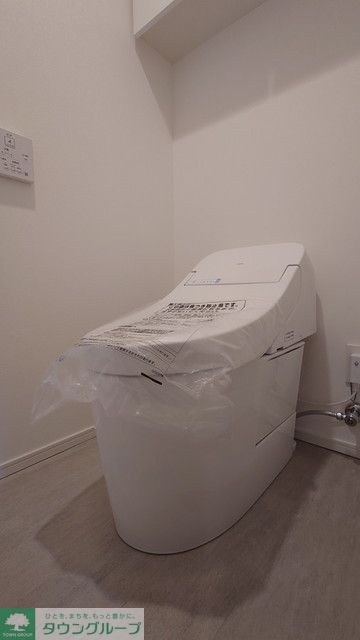 トイレ　※写真は同タイプ住戸です。