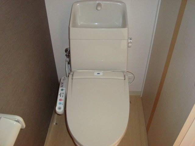 トイレ　シャワー付トイレ