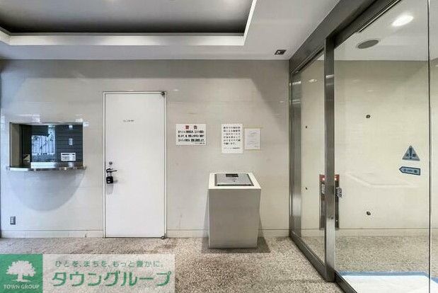 ロビー　エントランス