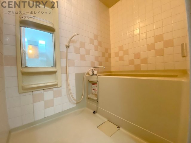 バス・シャワールーム　シンプルで機能的な浴室です！