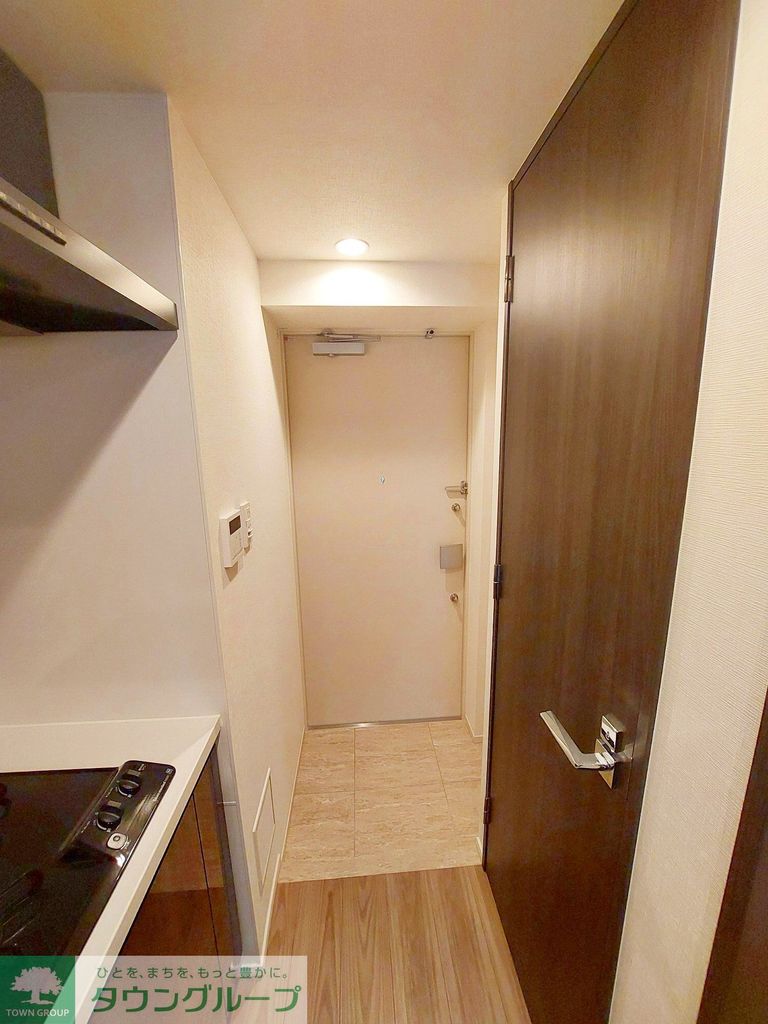 玄関　キッチン