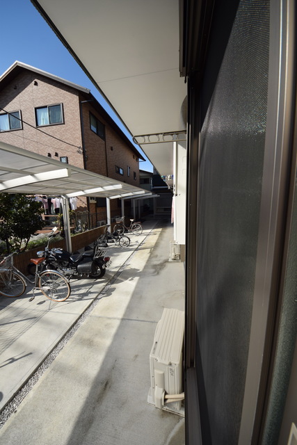 バルコニー　～今日は干すぞー～