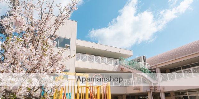 幼稚園・保育園　中野幼稚園（幼稚園・保育園）まで341m