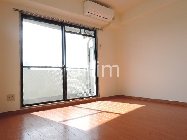 居室・リビング　別部屋のお写真です。ご参考までに！