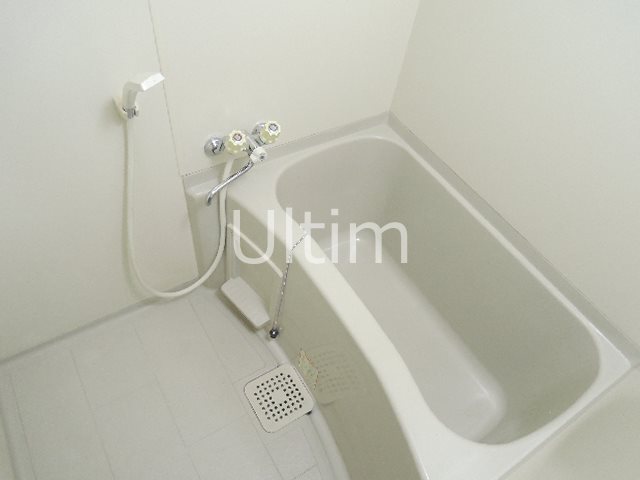 バス・シャワールーム　別部屋のお写真です。ご参考までに！