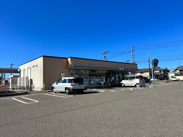 コンビニ　セブンイレブン 上越柿崎インター店（コンビニ）まで702m