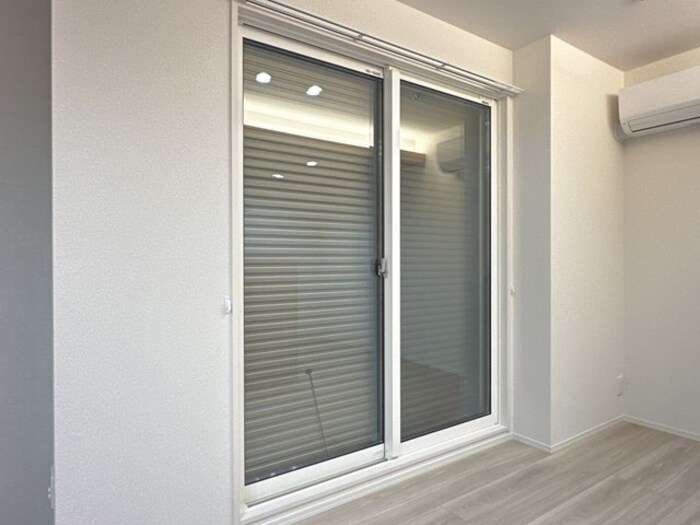 その他共有部分　シャッター窓