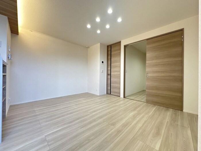 居室・リビング　リビング